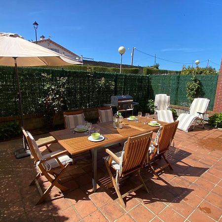 Apartamento En Complejo Residencial Rovacias Comillas Eksteriør bilde
