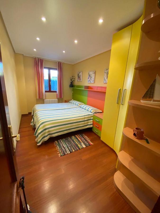Apartamento En Complejo Residencial Rovacias Comillas Eksteriør bilde