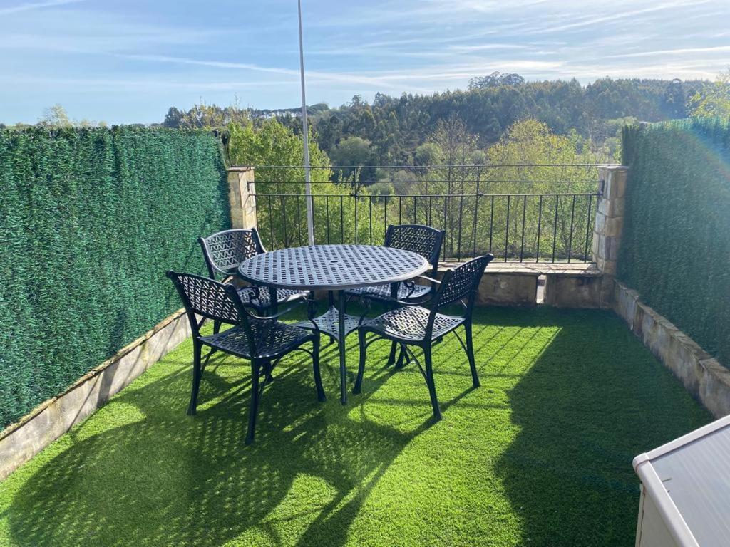 Apartamento En Complejo Residencial Rovacias Comillas Eksteriør bilde